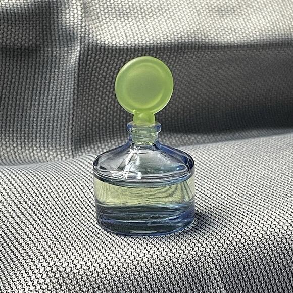 Curve for Women Liz Claiborne Parfum Mini Splash 0.18 oz New Without Box - Picture 1 of 2